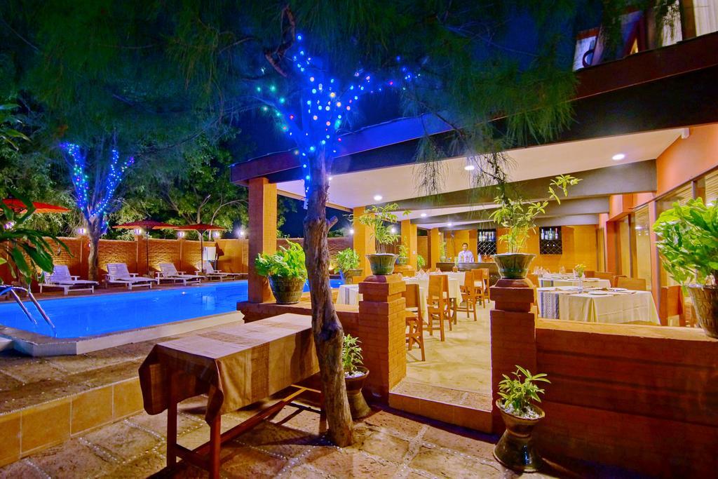 Hotel Yadanarbon Bagan New Bagan Extérieur photo
